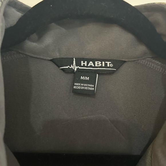 NWT! Habitat Mossy Oak ladies size medium jacket. - Picture 7 of 10